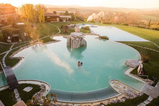 Luxury Golf & Spa Retreat in Tuscany